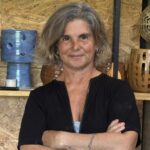 A interseção entre matéria, vazios e luz na cerâmica contemporânea